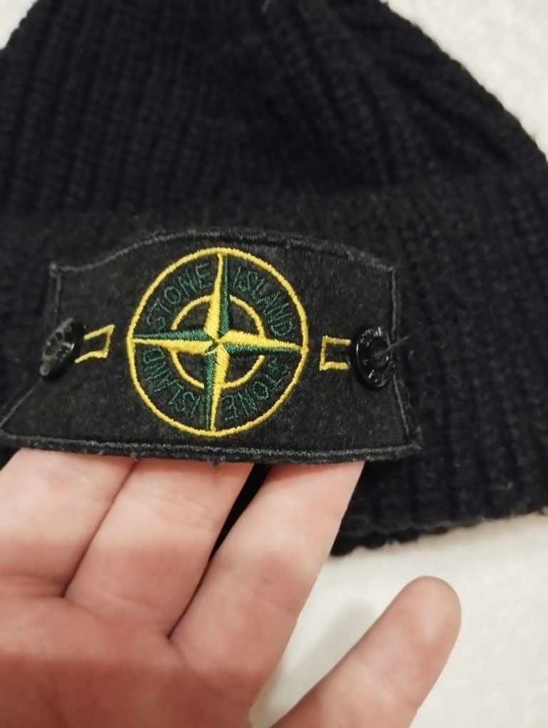 Продам шапку стон айленд
