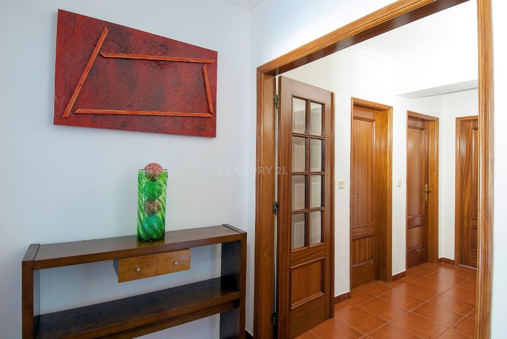 Apartamento + Garagem completo em Góis - apartamento na Nacional 2