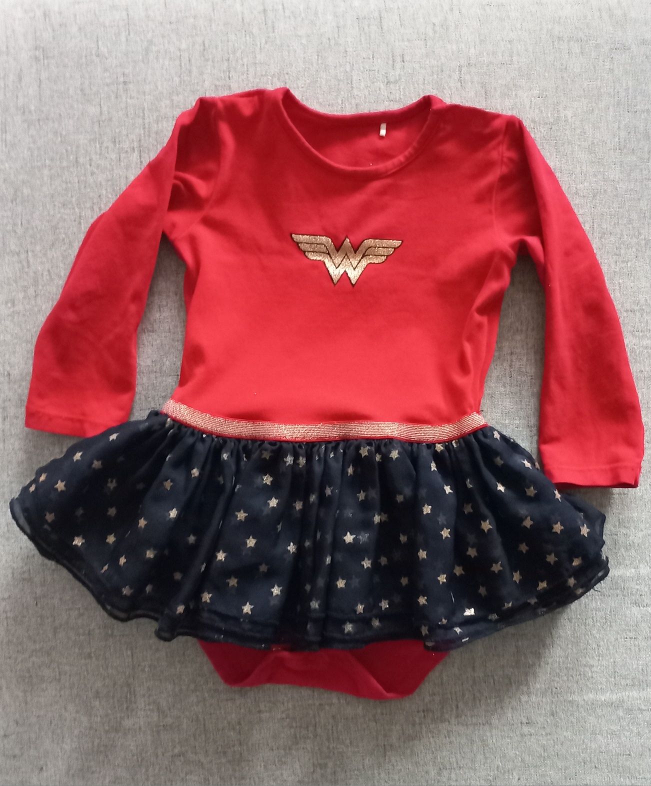 Strój Wonder Woman body ze spódniczką r. 80