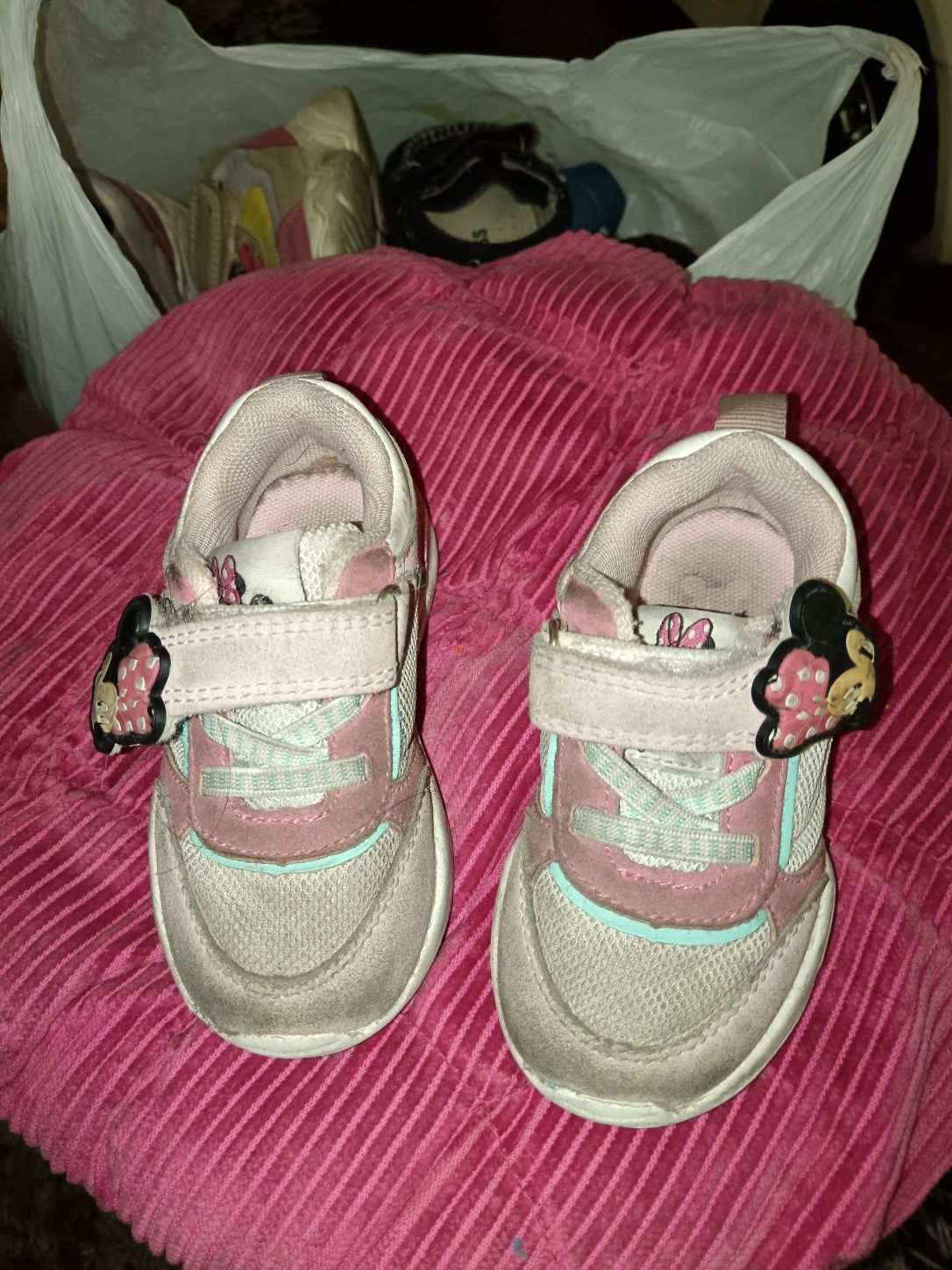 Tenis e botas varios N 20 ao 23