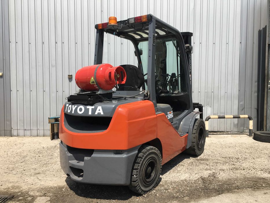 Навантажувач БВ , TOYOTA , ГАЗ , 3,5т , подъём 4,3м, 2018г.