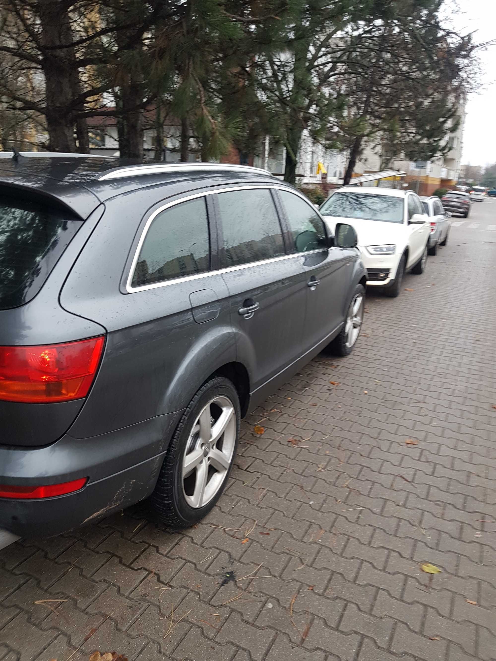 Audi Q 7   ogrzewanie postojowe