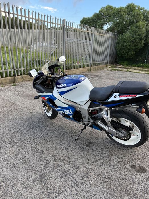 Moto Suzuki Gsx-r 1000