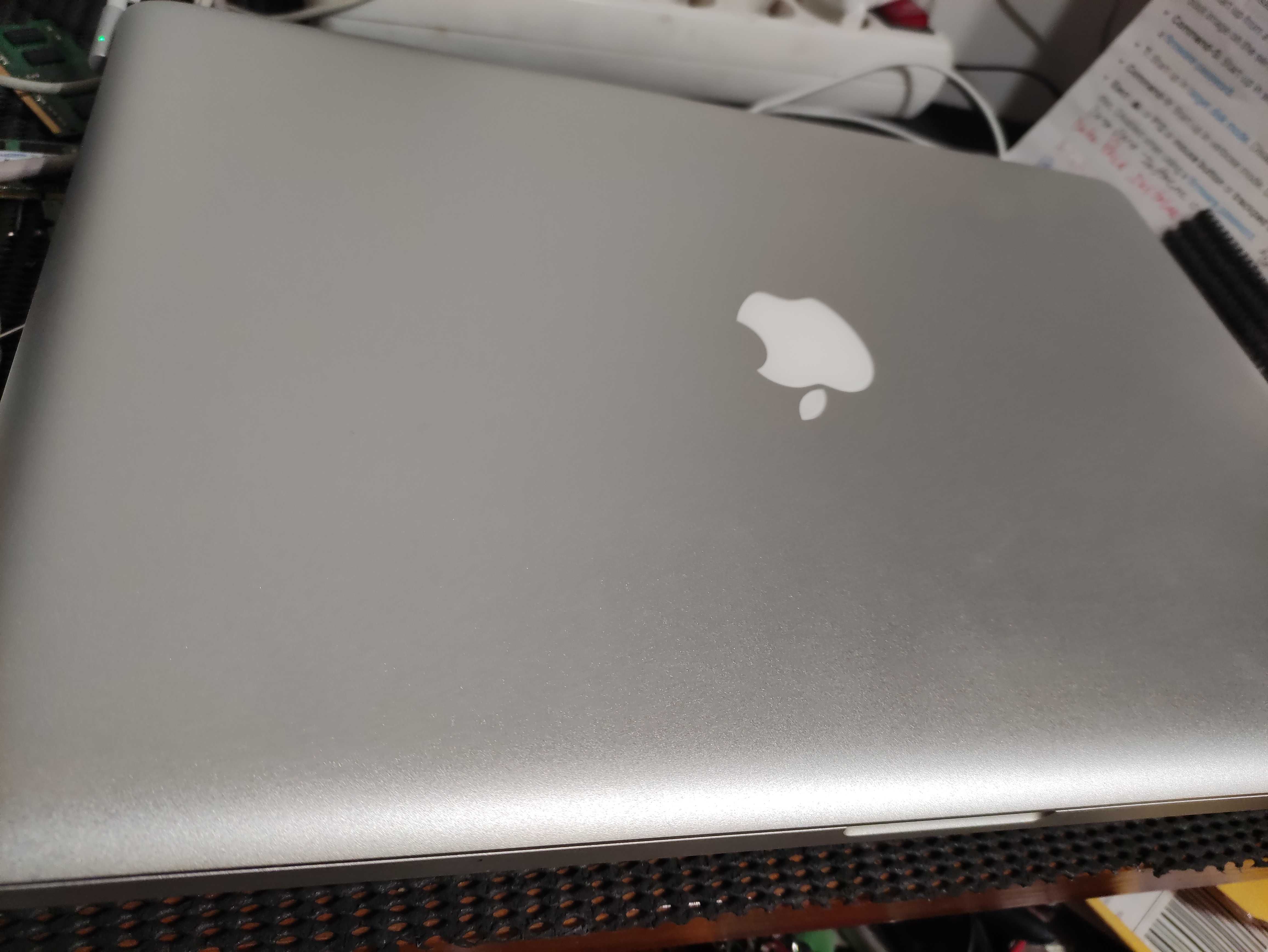 MacBook pro 15 polgadas 2010 com avaria