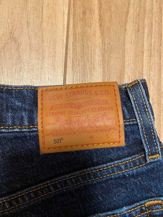 Damskie jeansowe spodenki Levi's 501