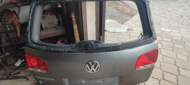 Кришка багажника VW TAUAREG