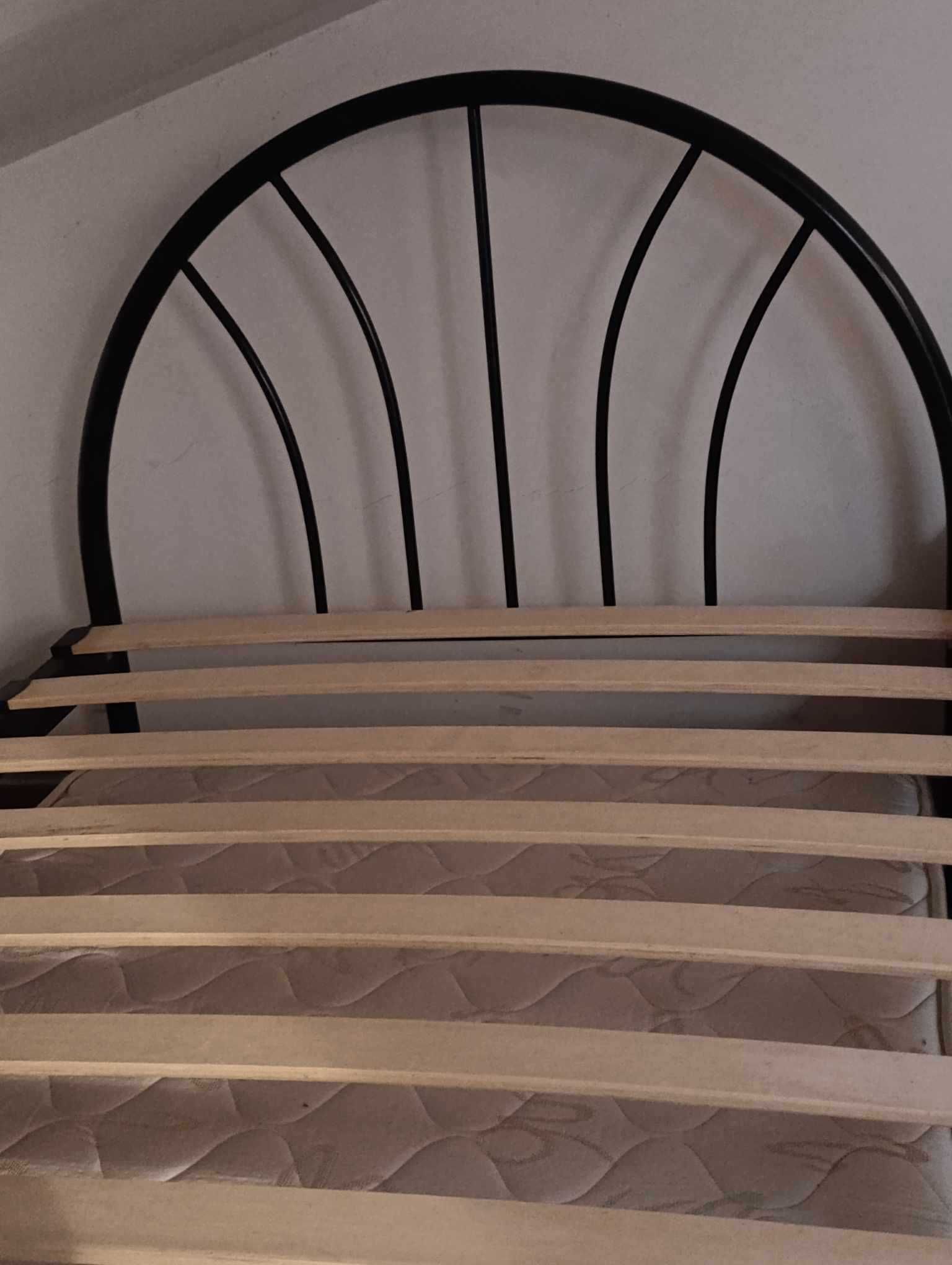 Cama de Ferro e Colchão