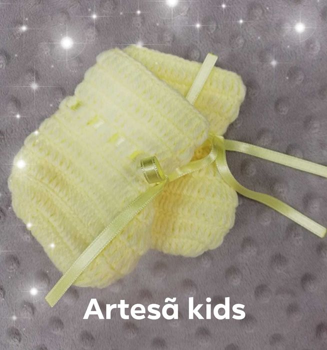 Sapatinho para bebés de crochet