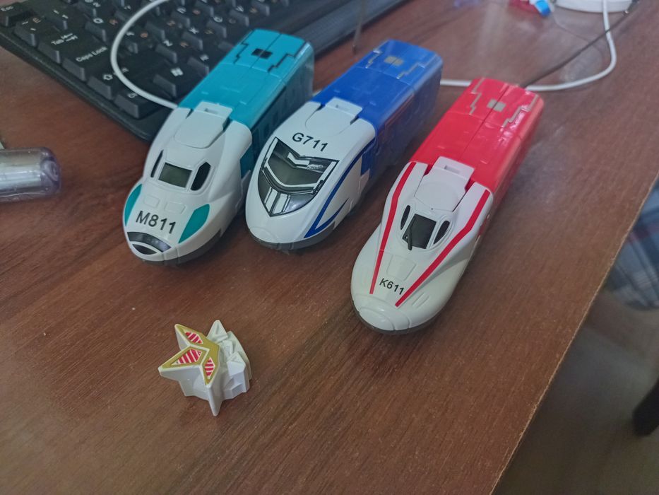 Потяг, поїзд, трансформер, потяг трансформер, поїзд трансформер