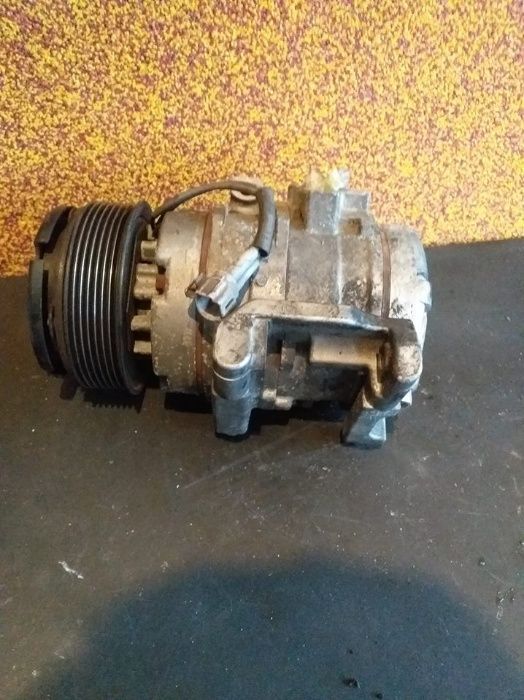 Kompresor klimatyzacji Subaru outback IV 09-15 2.0D