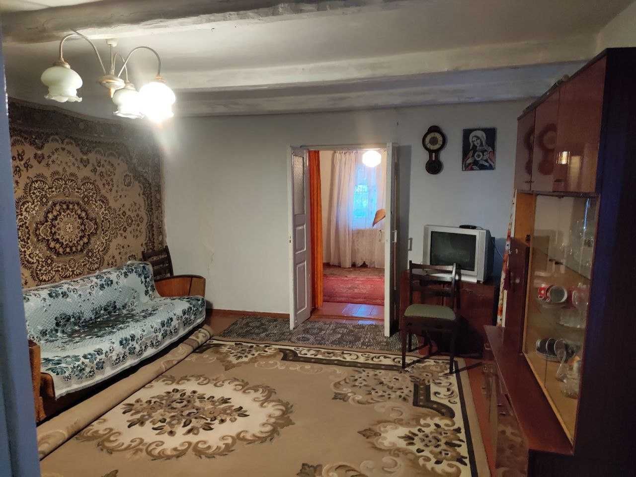 Продається житловий  Будинок 2-кімнати Крошня