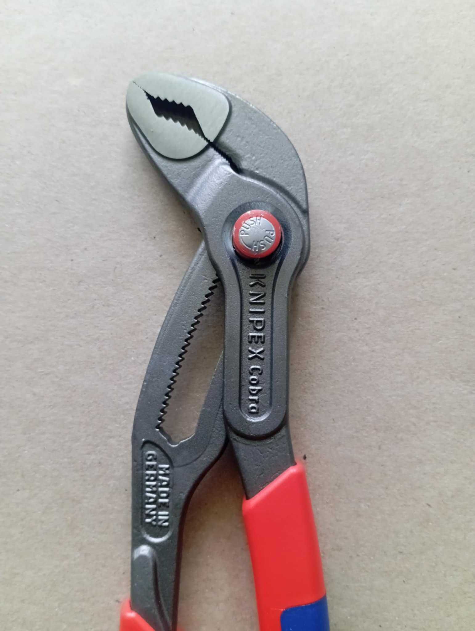 KNIPEX Cobra QuickSet
Szczypce klucz nastawne nowej generacji 250 mm