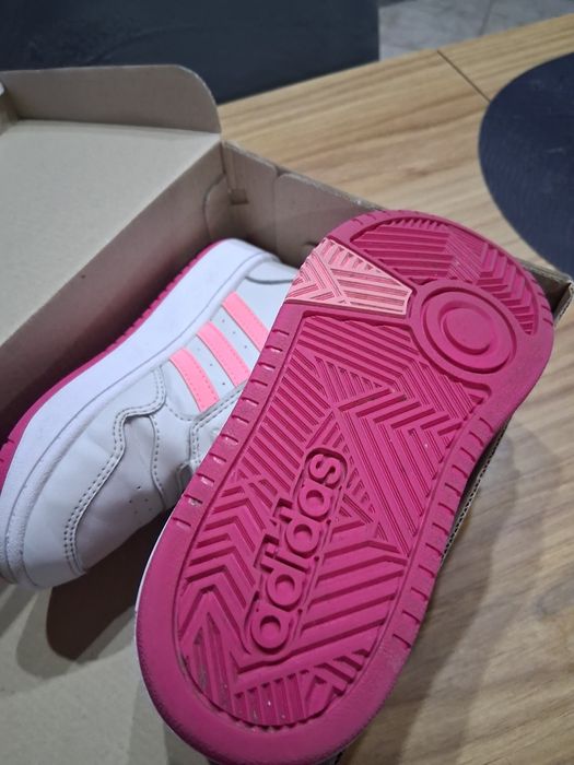 Buty Adidas hoops mid rozm.27