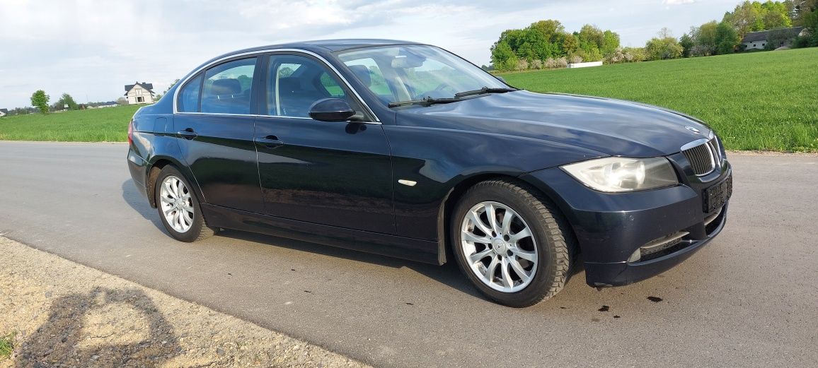 Bmw e 90  320i 150 kmnawigacja automat