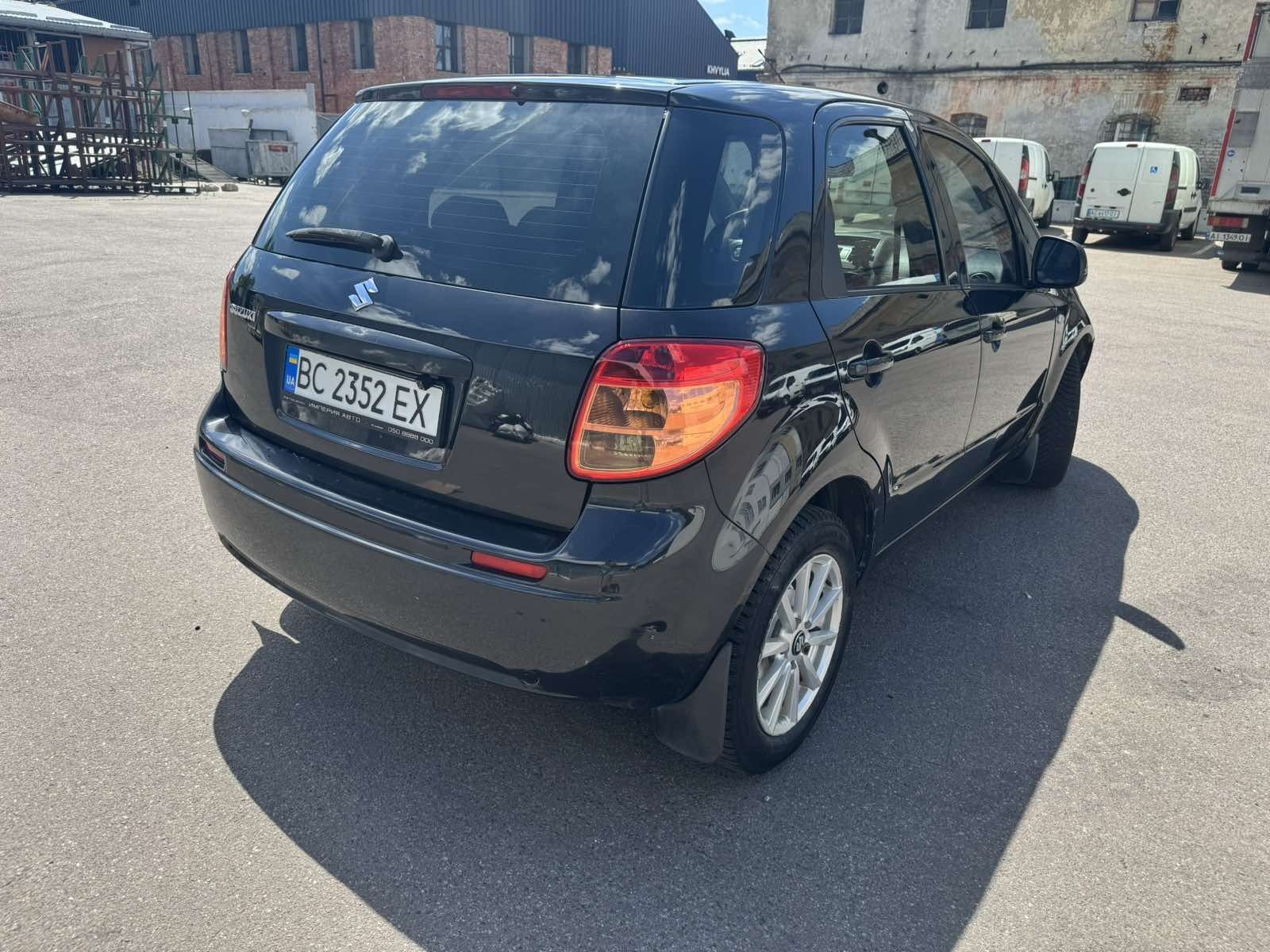 Suzuki SX-4 сузукі