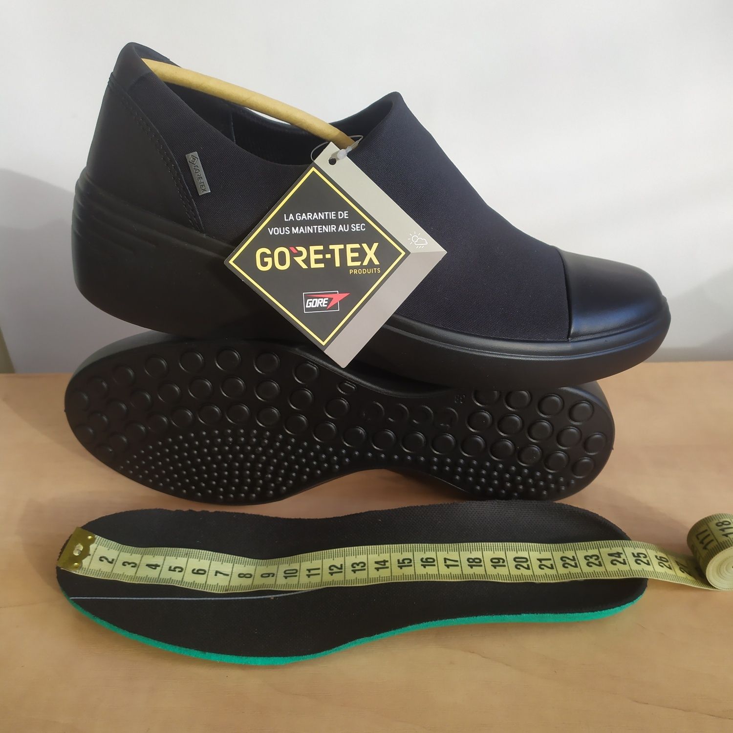 Сліпони/кросівки жіночі Ecco  Gore-Tex 36,37,38,39,40р.