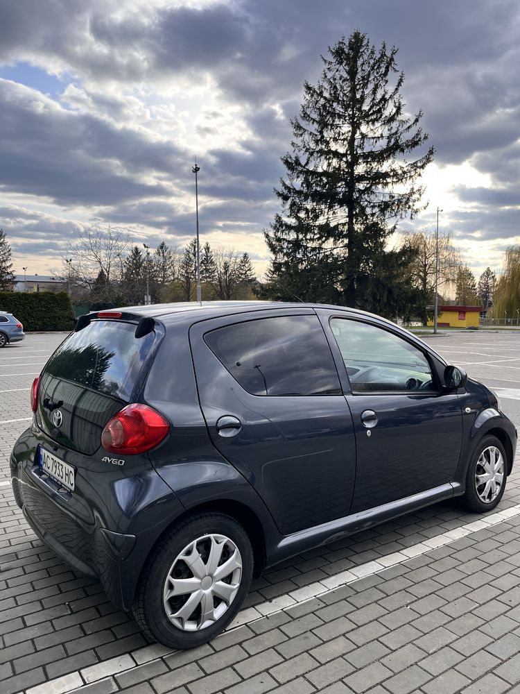 Toyota Aygo 2008, 1.4 дизель