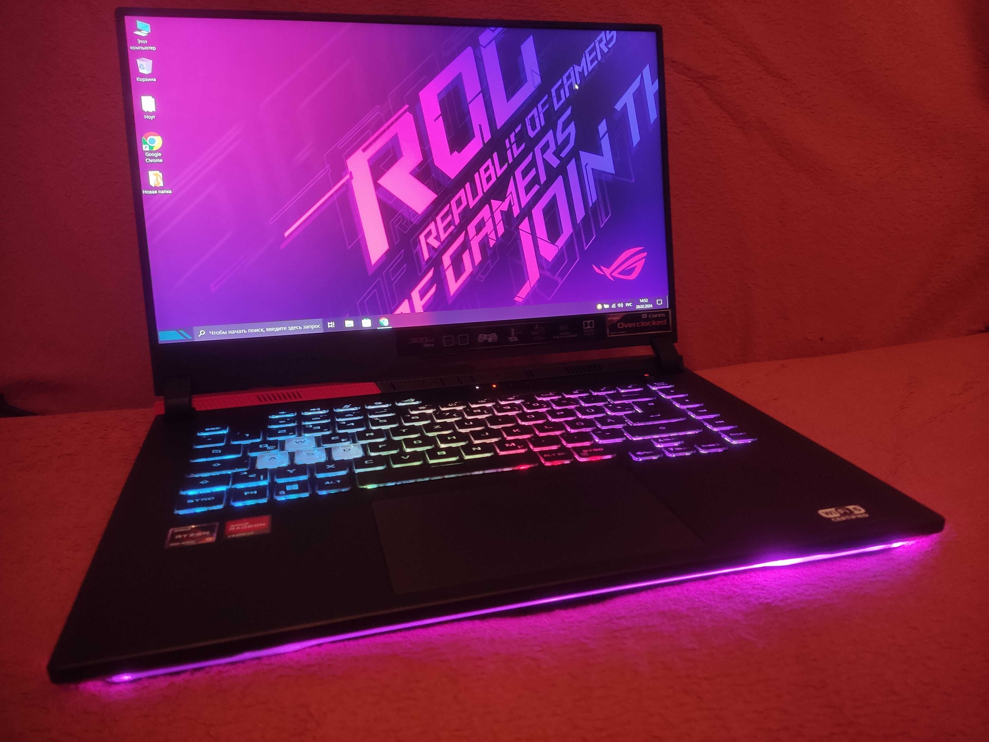 ASUS ROG STRIX/RX 6800M 12 GB GDDR6/AMD Ryzen 9 5900HX/32GB/300 Hz