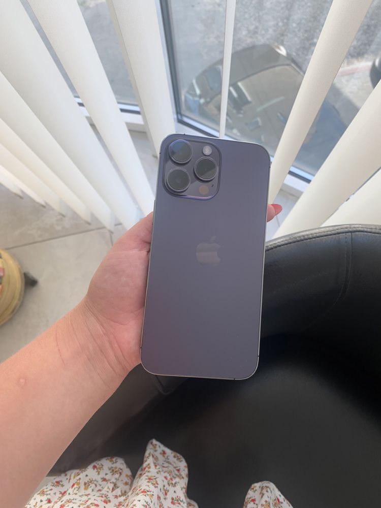 Продам iPhone 14 pro max 256 Purple