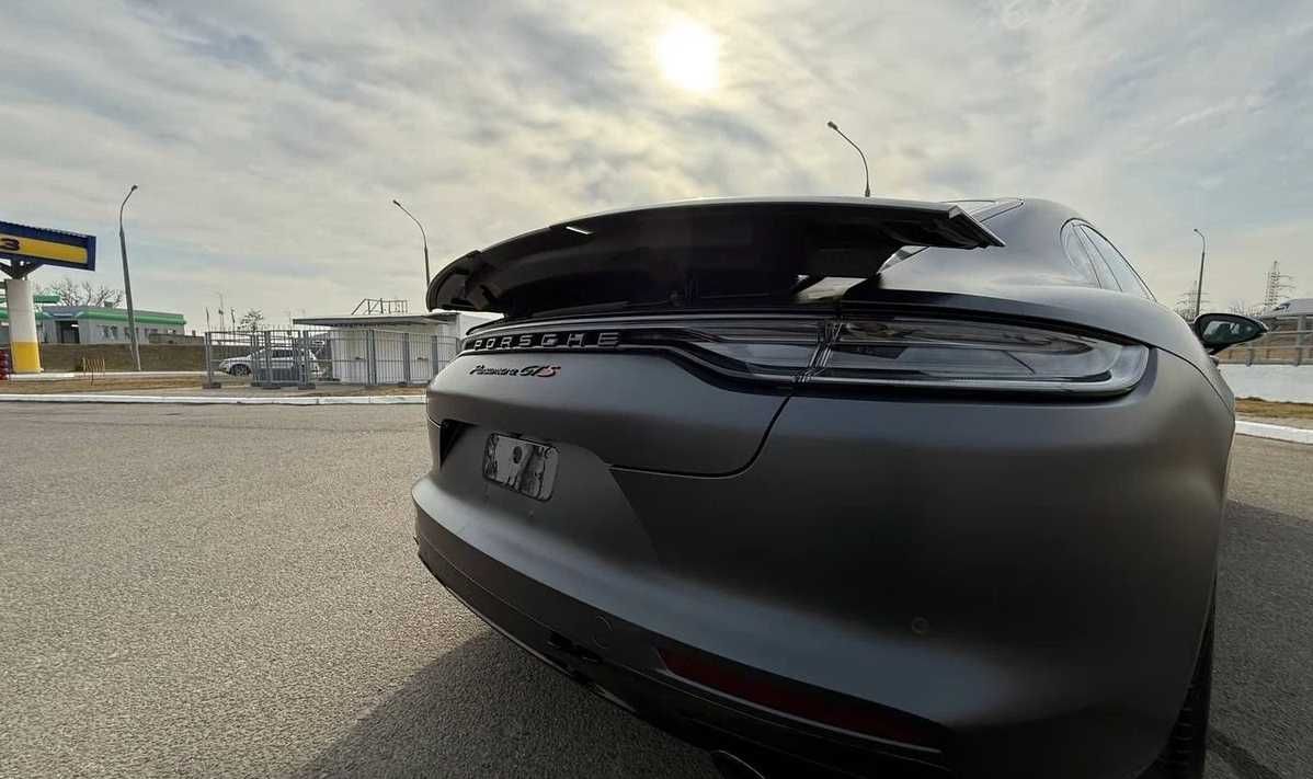 Porsche Panamera GTS 2023