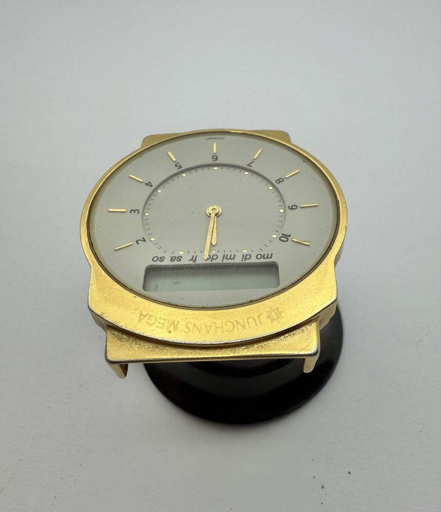 Zegarek Junghans Mega do naprawy