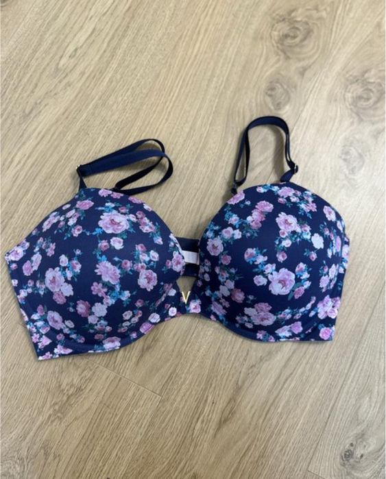 бюстгальтер Victoria's Secret Love Cloud Lightly Lined з квітковим