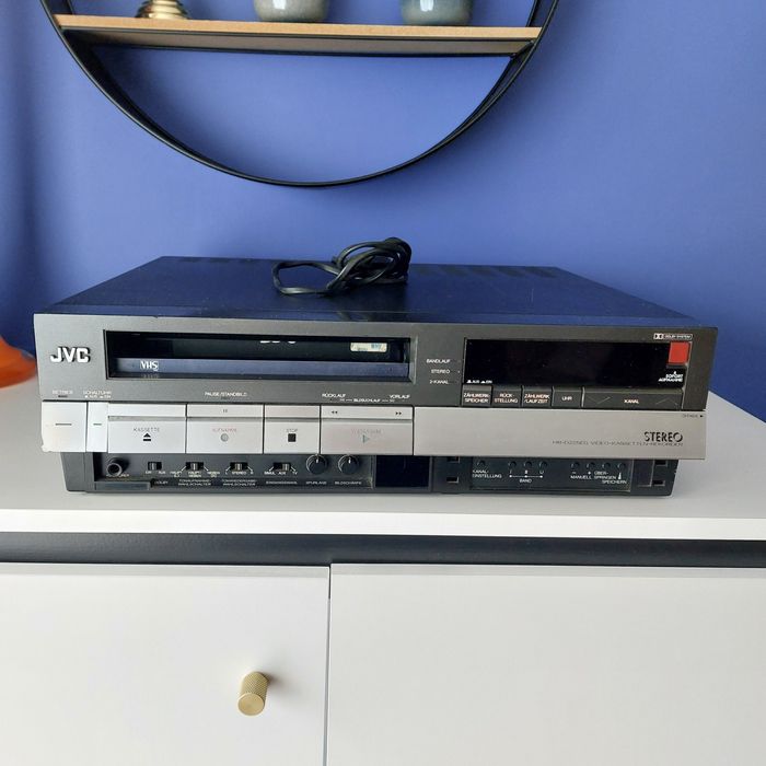 Nagrywarka kaset VHS JVC HR-D225EG USZKODZONA