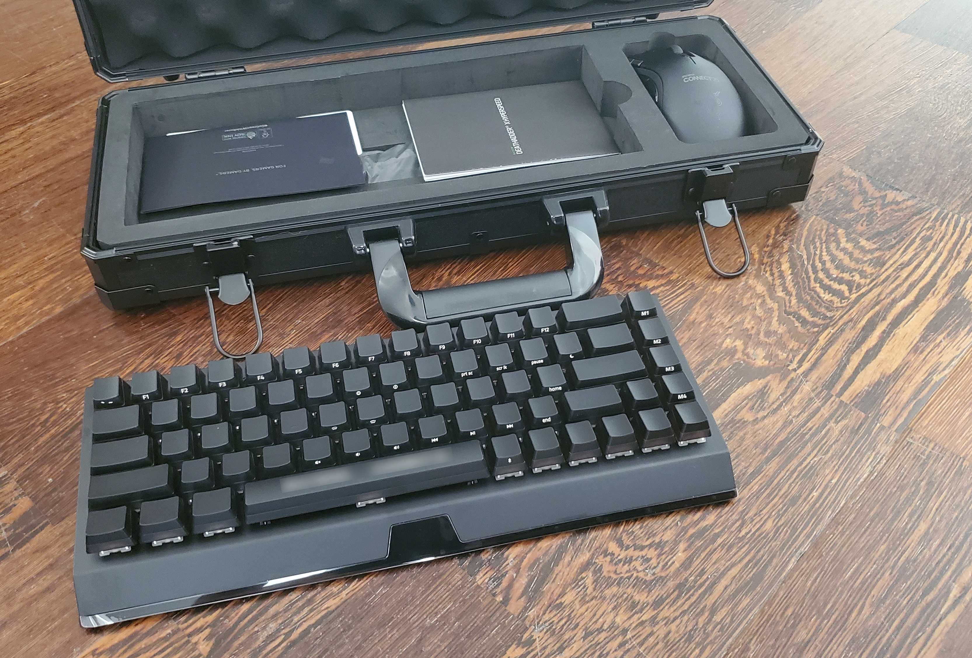 Gaming Keyboard Razer BlackWidow V4 Mini HyperSpeed Wireless