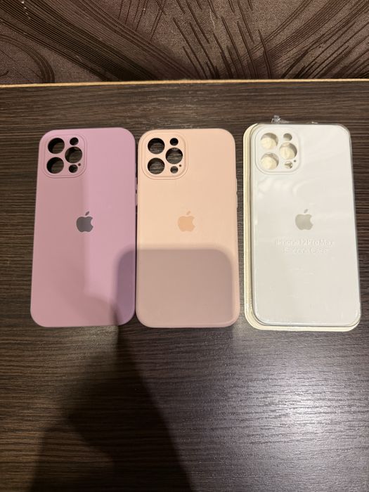 Чехлы на iPhone 12 pro max