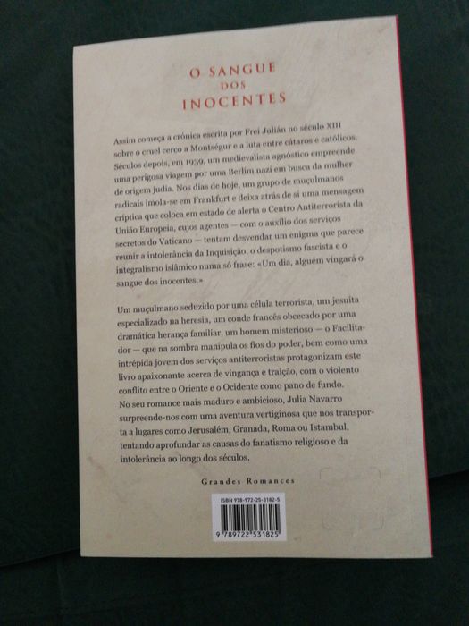 Livro "O Sangue dos Inocentes" de Julia Navarro