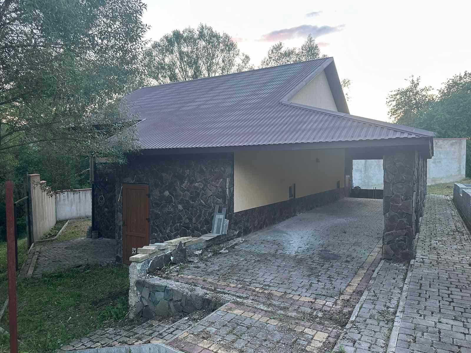 будиночки в горах