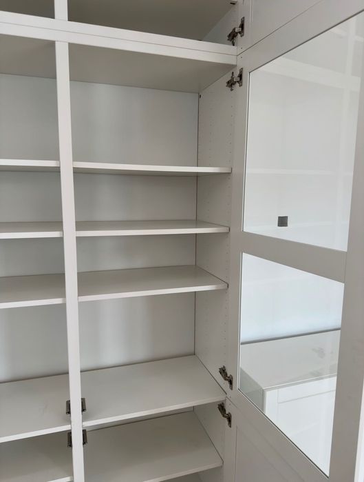 Witryna regał przeszklony Ikea biały