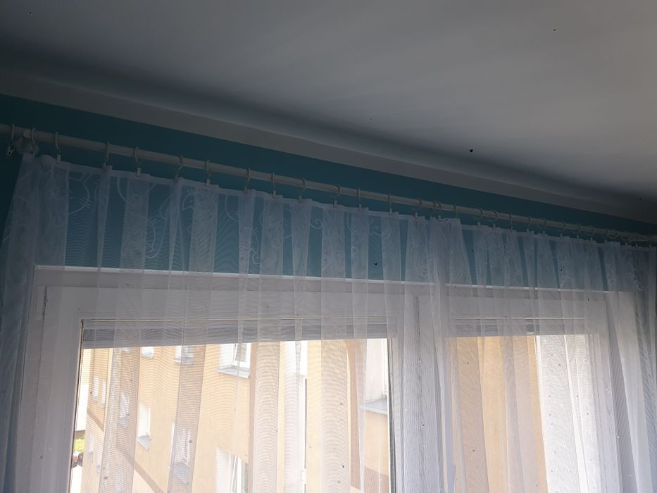 Biały karnisz metalowy 160cm  z żabkami na firankę/ Listwa na zasłonkę