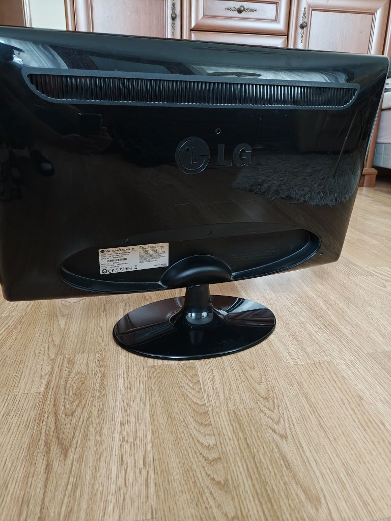 Monitor LG W2361V-PF w 100% sprawny, 23 cale, FULL HD, UNIKAT!