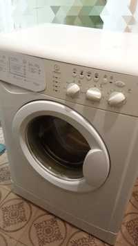 Стиральная машина Indesit wisl 105x