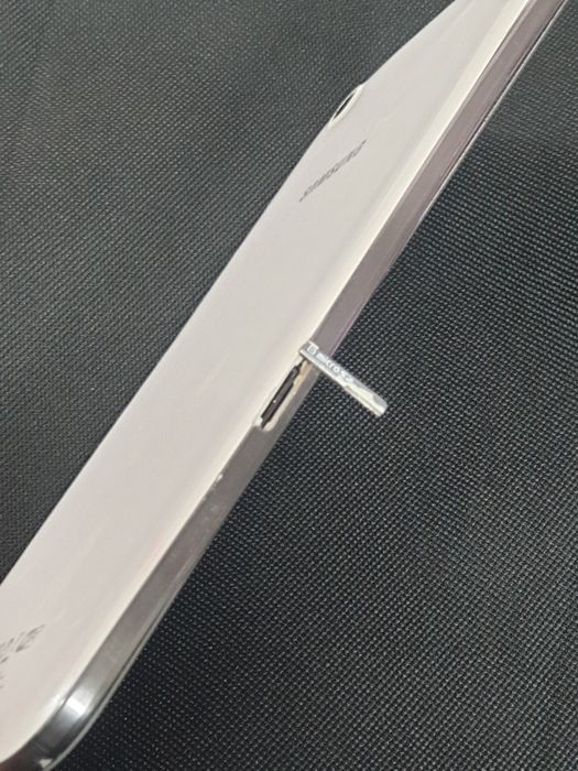 Планшет Samsung Galaxy Tab 3 "8Gb"(SM-T310)