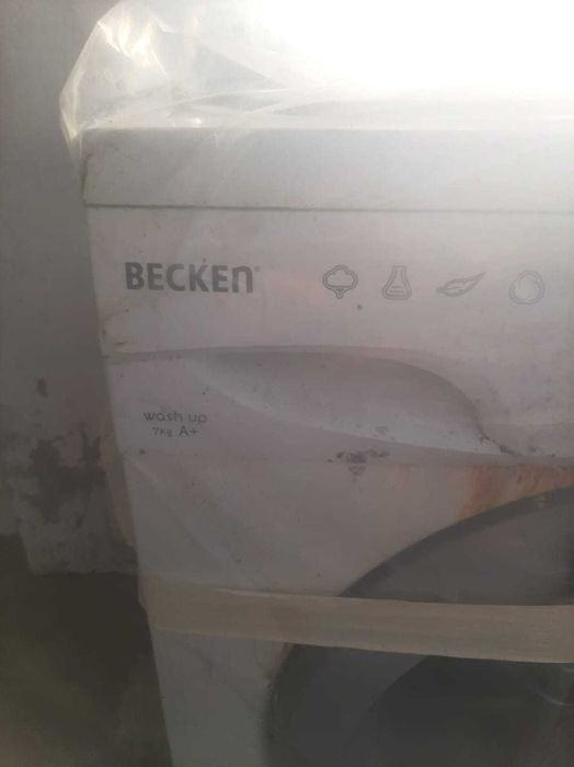 Máquina Lavar Roupa BECKEN