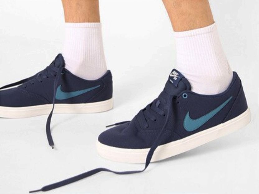 NIKE SB rozmiar 38 (wkładka 24 cm)