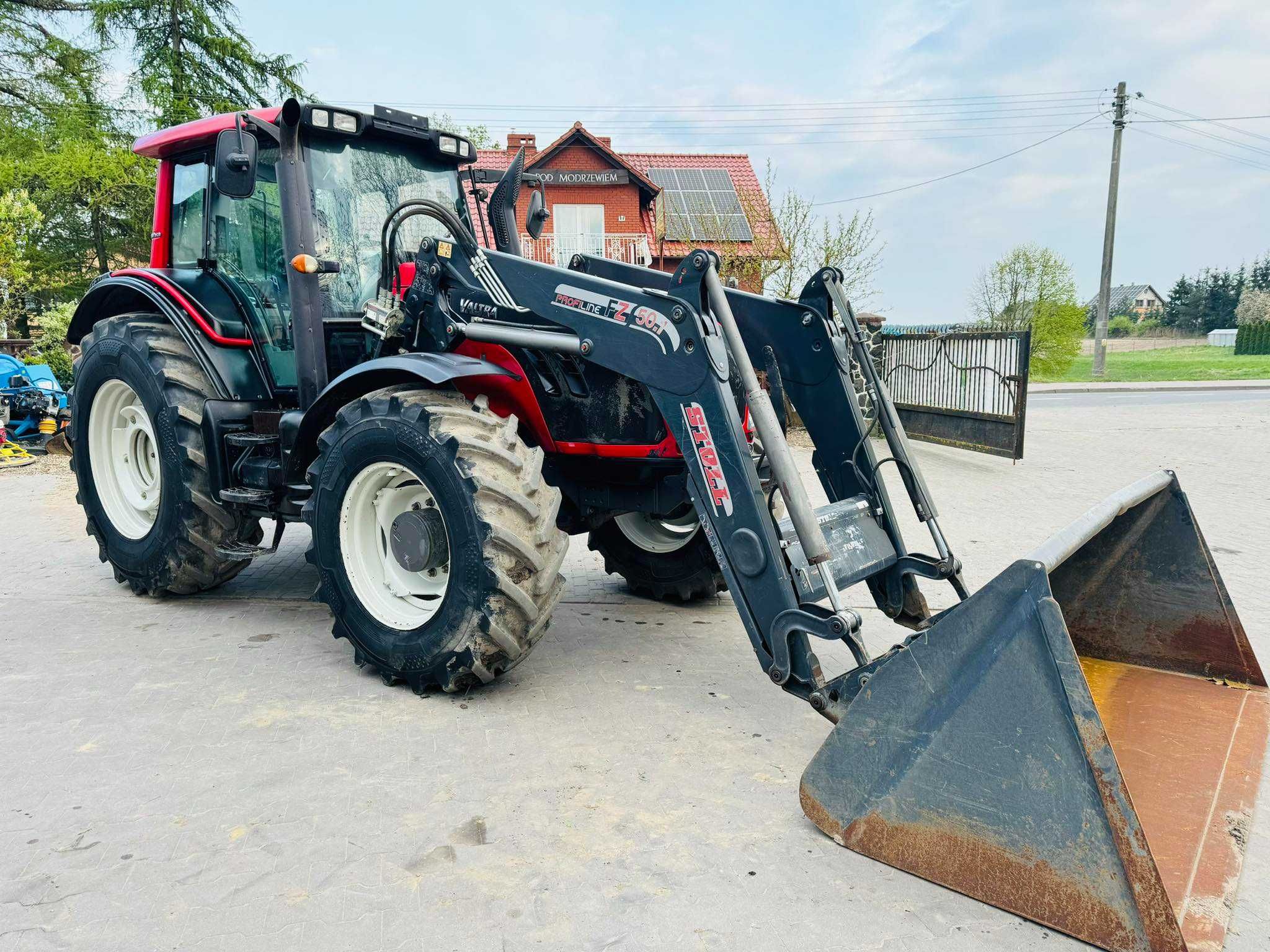 Valtra T173 HiTech z turem STOLL 50.1 FZ ProfiLine, pneumatyka!  T163