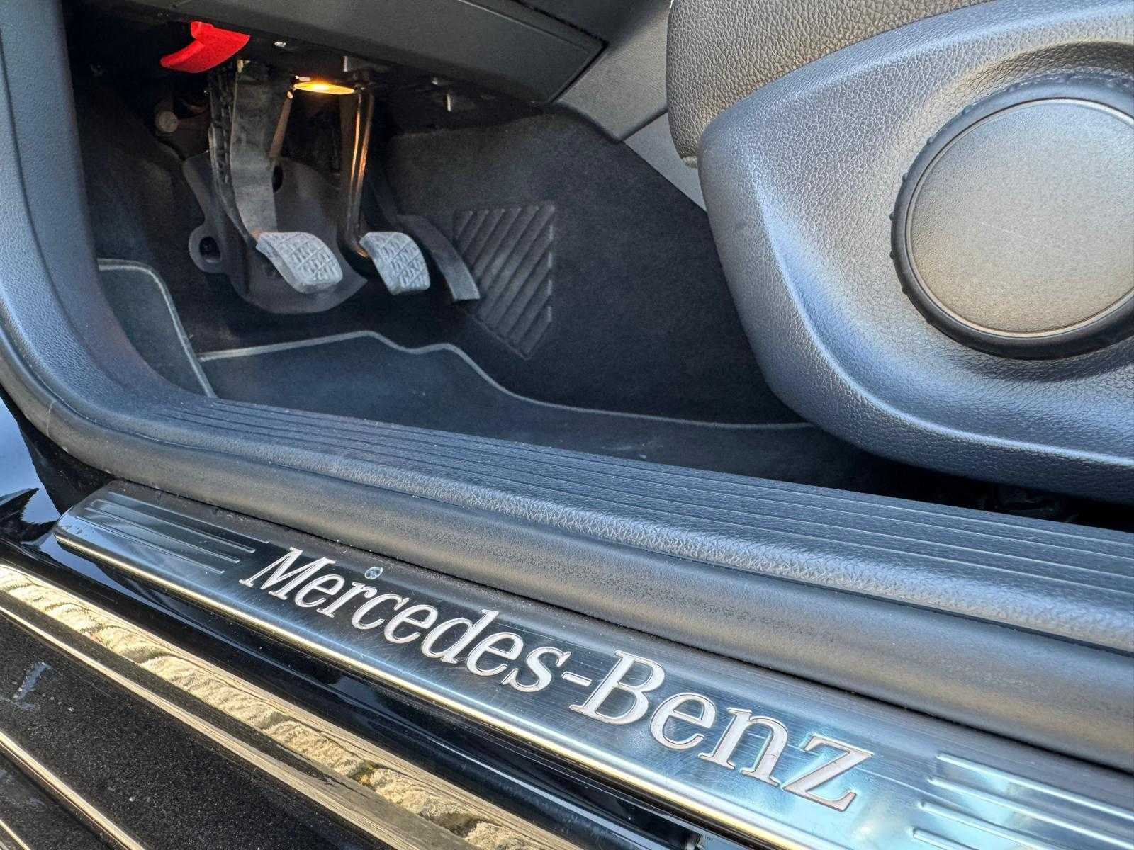 Mercedes-Benz A 180 URBAN - Poucos KM - IMACULADO