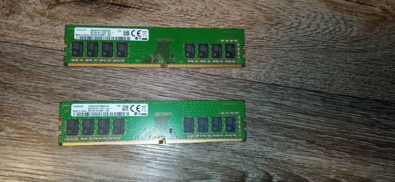 Оперативна пам'ять для компьютера Samsung 8Gb DDR4 модель M378A1K43BB2