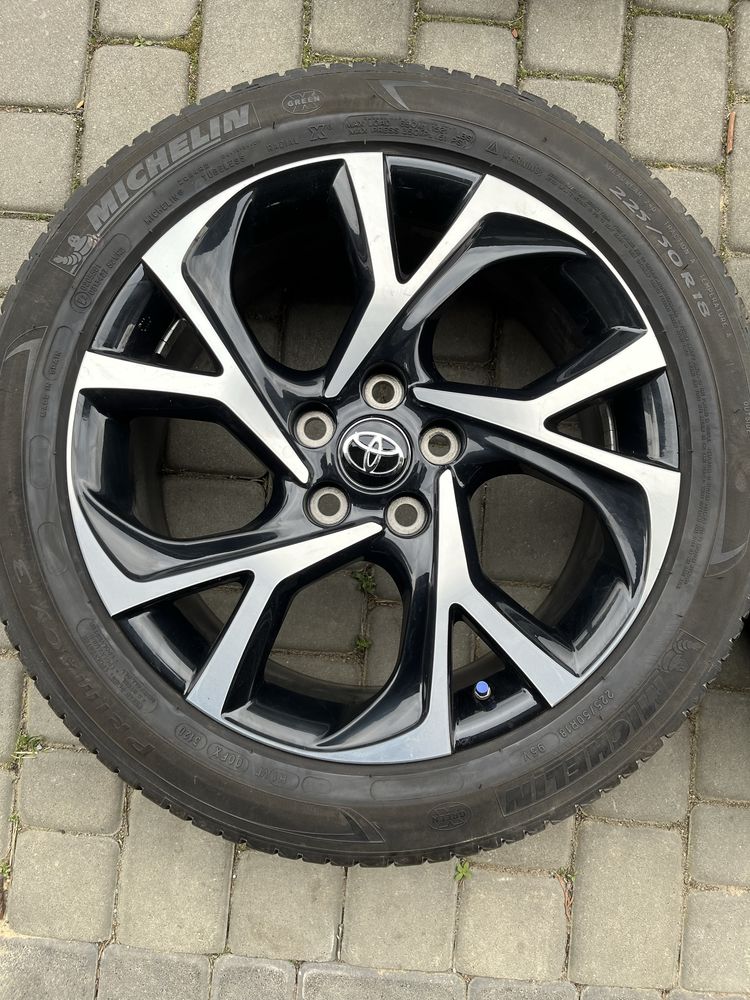 Alufelgi 5x114,3 18 cali Toyota C-HR Corolla Cross opony 225/50/18
