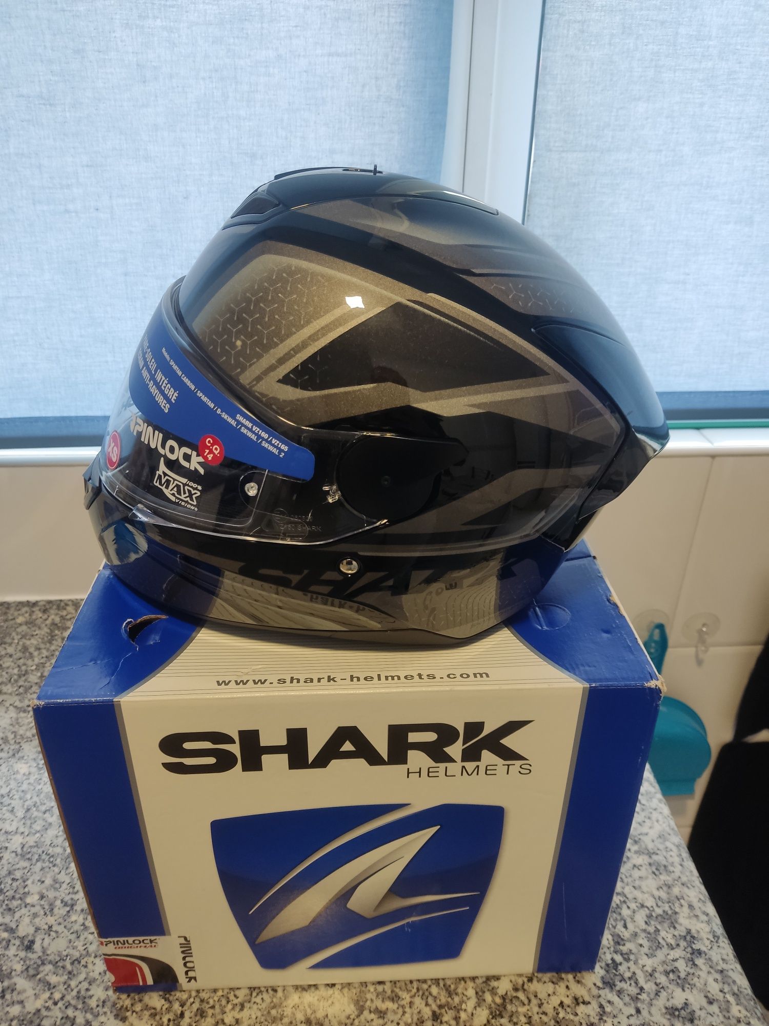 Capacete SHARK integral novo (XS)