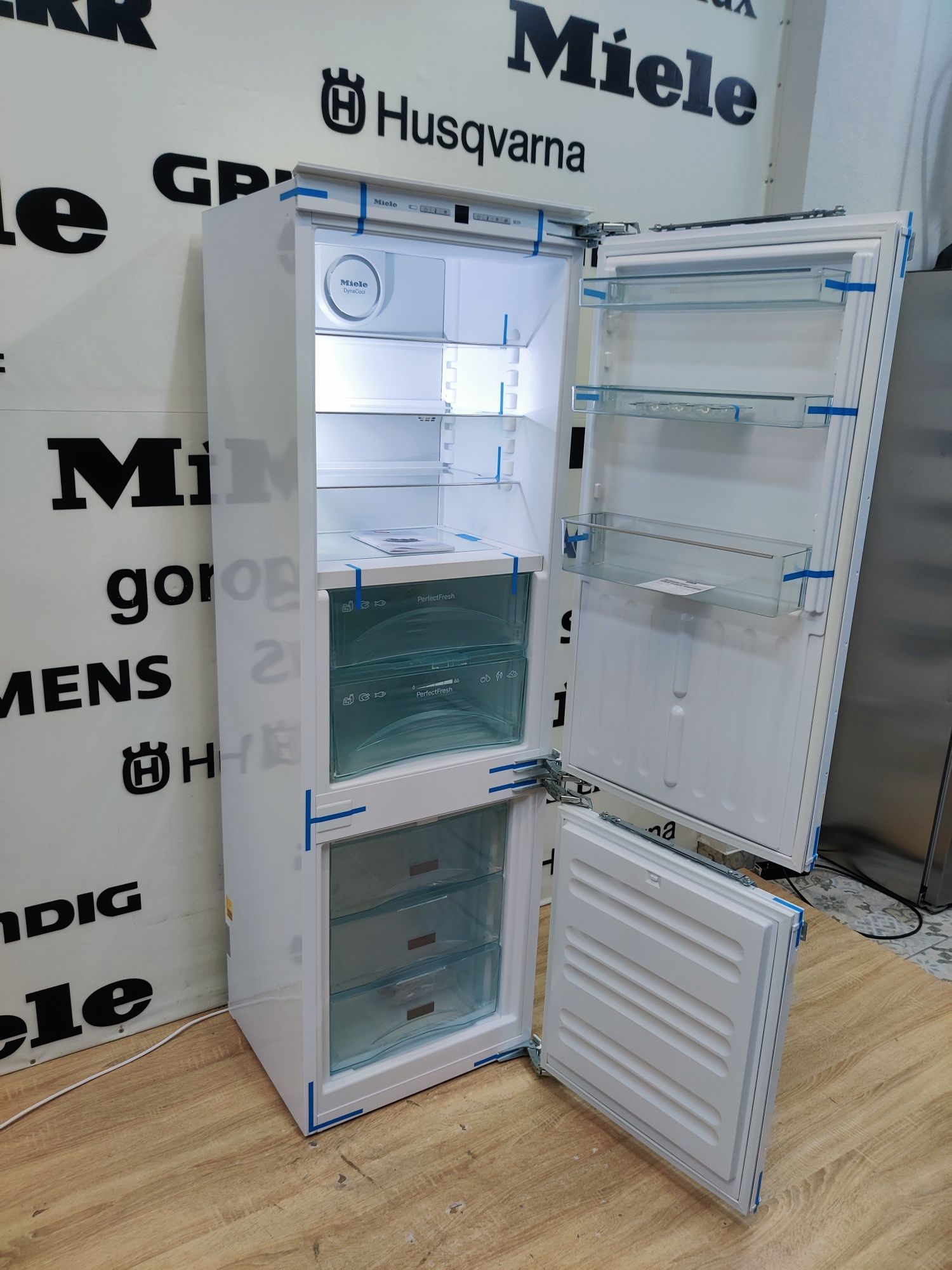 Топ! Встраиваемый холодильник Miele™. Bio-Fresh. No Frost. Выставка!