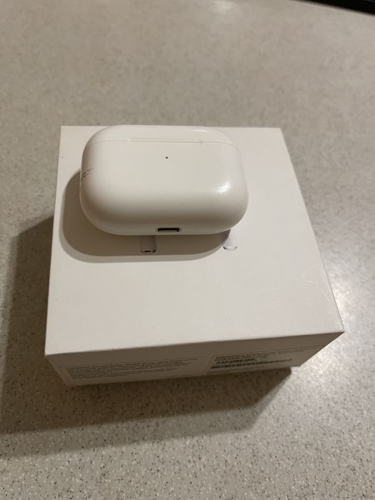 AirPods Pro 1 покоління