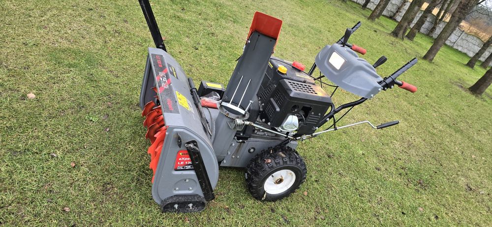 Odśnieżarka spalinowa 13Hp Podgrzewane manetki Rozrusznik elektryczny