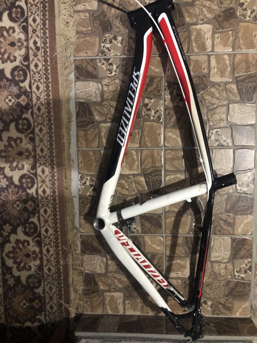Рама Specialized 26 колесо , шатуны , касета , монетки , рулевая