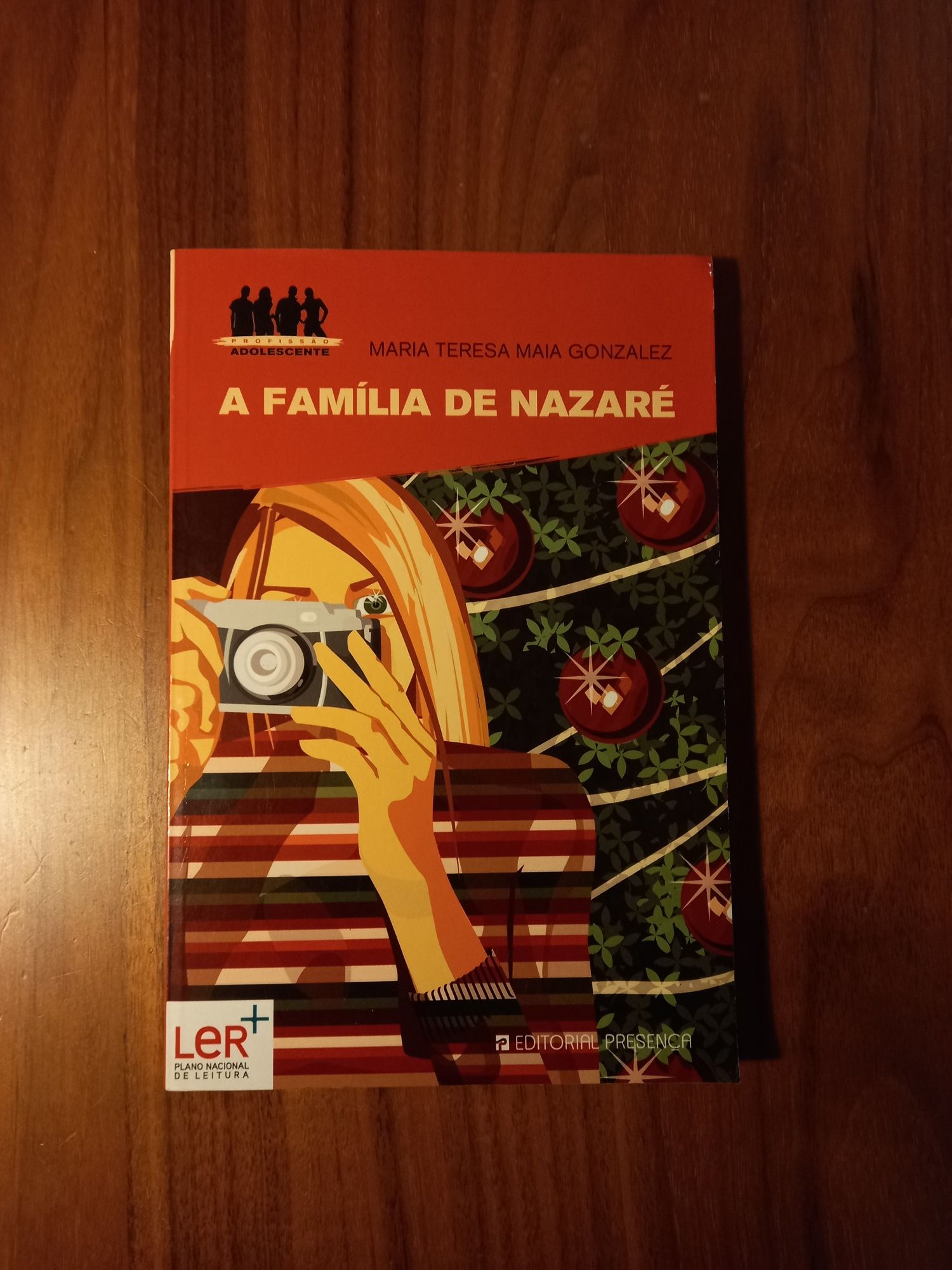 Livro "A família de Nazaré", Maria Teresa Maia Gonzalez