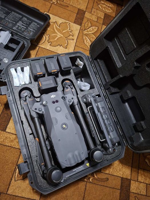 Продам Mavic 3 d