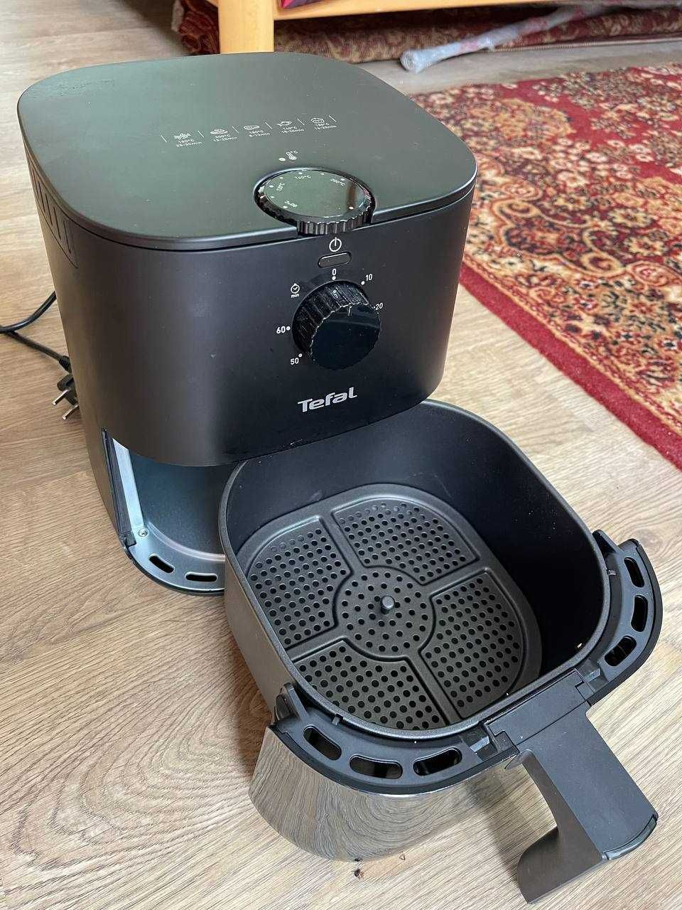 Продам аэрогриль Tefal LF16-P